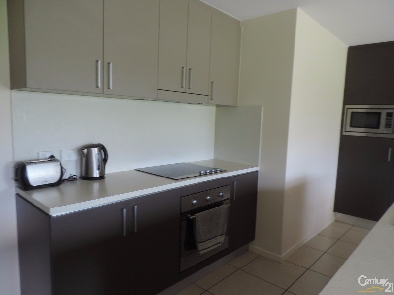 6/12 Crauford Street, West End QLD 4810