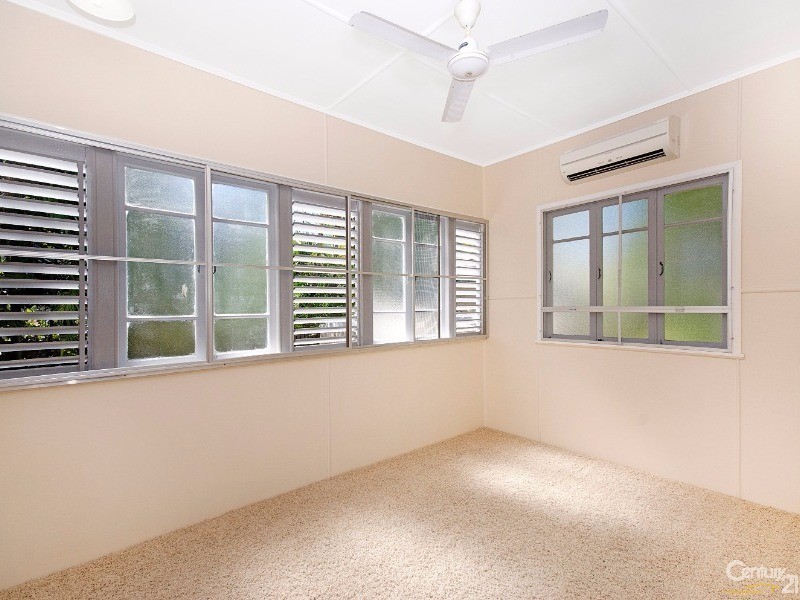 Belgian Gardens QLD 4810