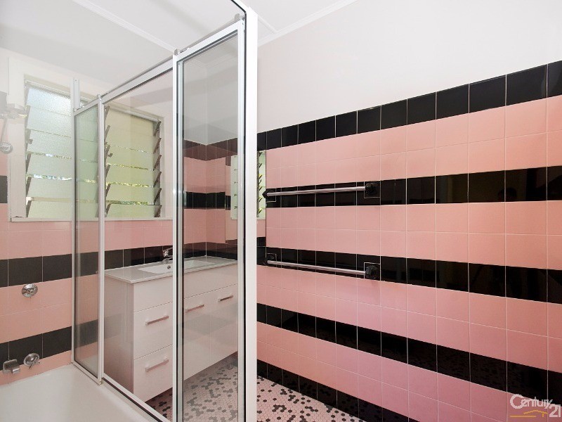 Belgian Gardens QLD 4810