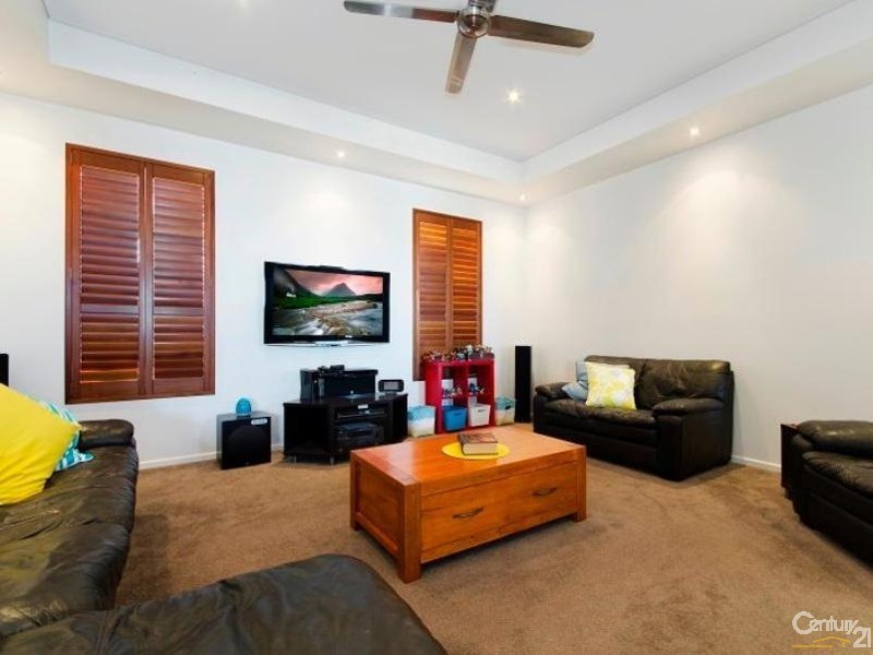 16 FUJI COURT, Mount Louisa QLD 4814