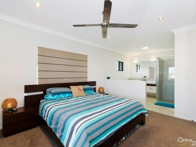 16 FUJI COURT, Mount Louisa QLD 4814