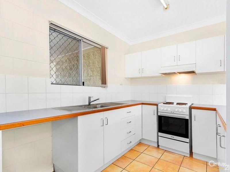 2/67 ROSE STREET, North Ward QLD 4810