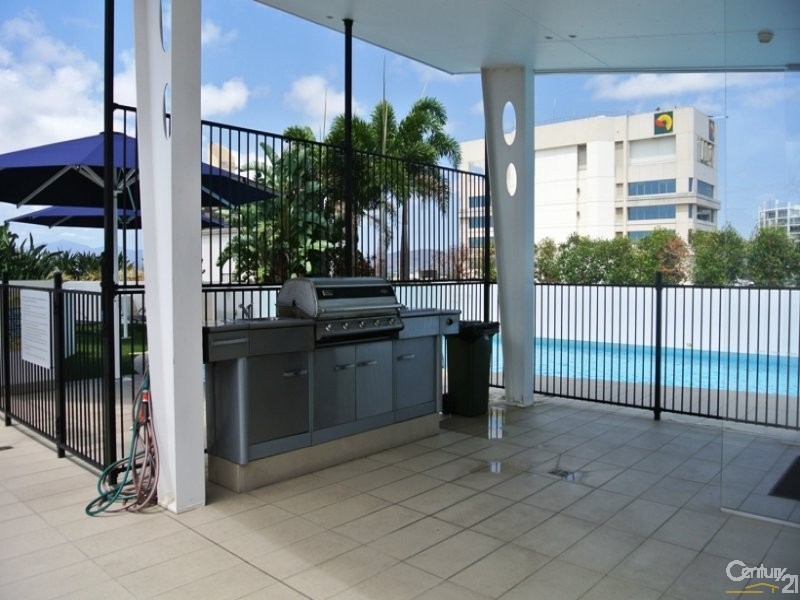 202/106 DENHAM, Townsville City QLD 4810