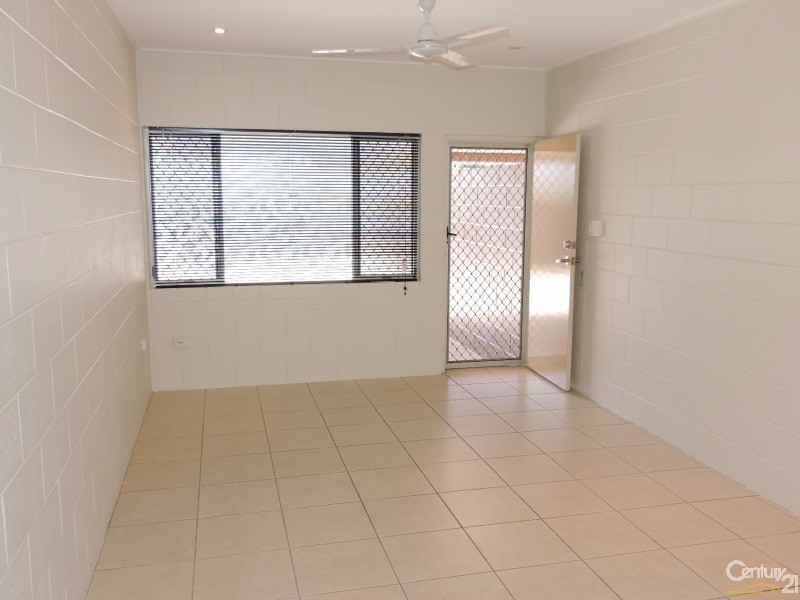 3/17  CRAUFORD STREET, West End QLD 4810