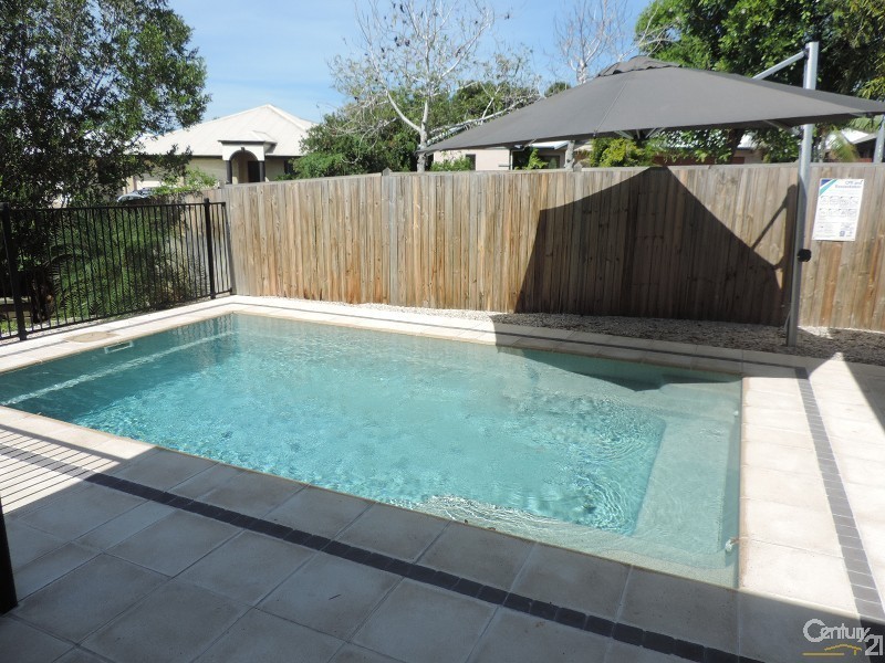 1 CORMORANT COURT, Douglas QLD 4814