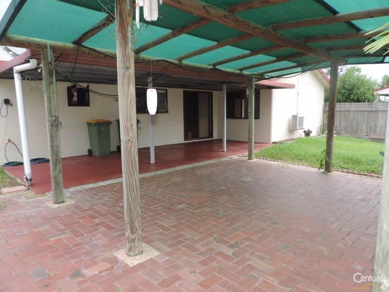 16 DALKEITH CRESCENT, Mount Louisa QLD 4814