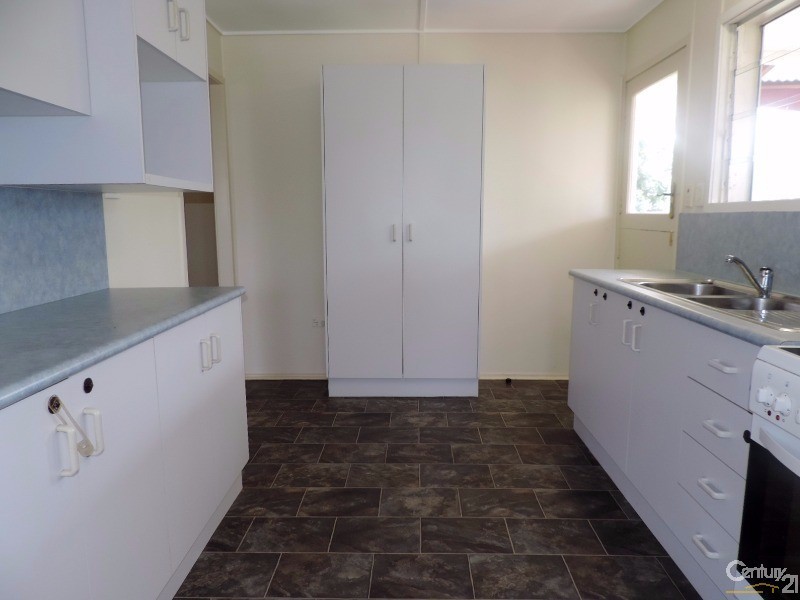 5 HALIFAX STREET, Garbutt QLD 4814