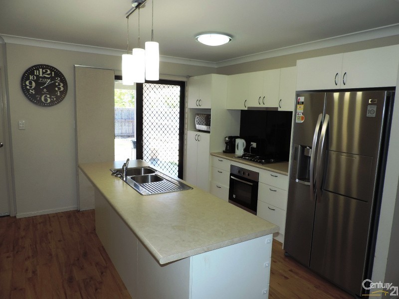 64 IZARO CIRCUIT, Burdell QLD 4818