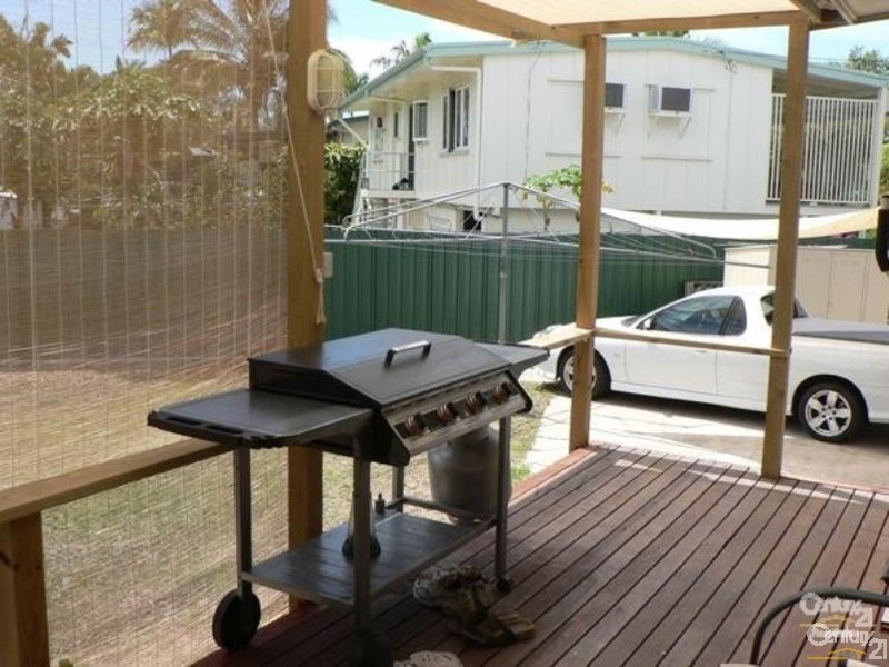 19 LINDEMAN ANENUE, Cranbrook QLD 4814