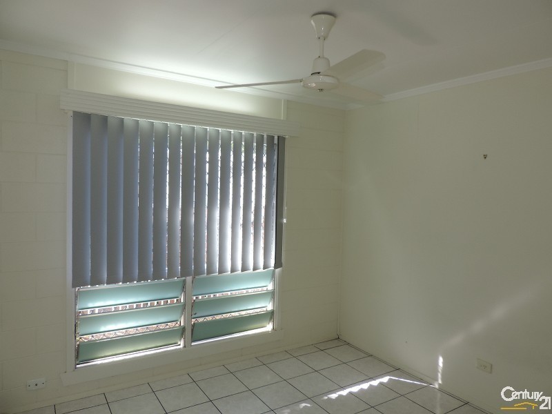 1/12 DYER STREET, Pallarenda QLD 4810