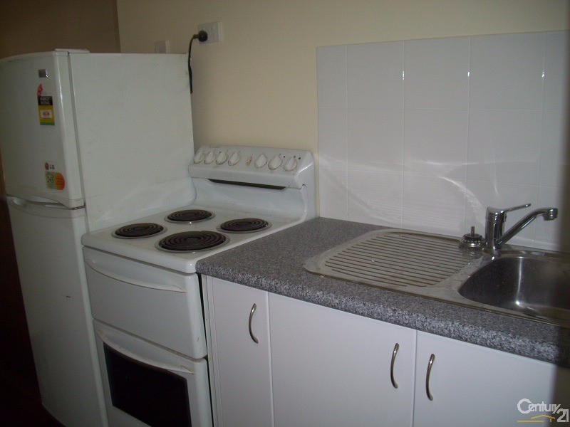 3/116 EYRE STREET, North Ward QLD 4810