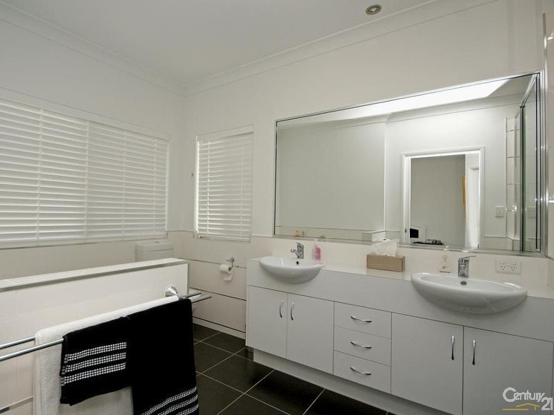 30 LADY MUSGRAVE CCT, Burdell QLD 4818