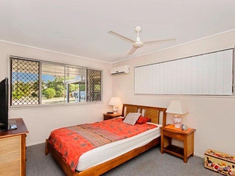 21 SEAWARD CRESCENT, Pallarenda QLD 4810