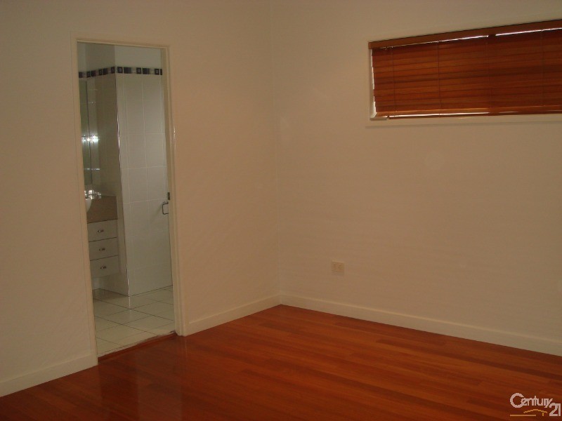 2/80 COOK STREET, North Ward QLD 4810