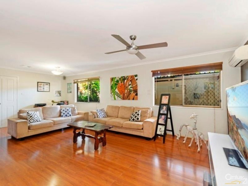 33 JACARANDA CRESCENT, Annandale QLD 4814