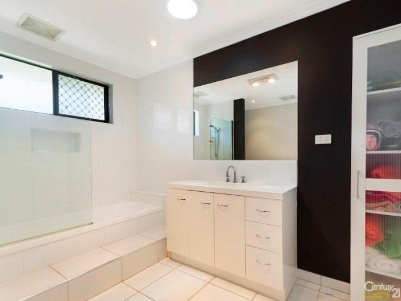 33 JACARANDA CRESCENT, Annandale QLD 4814