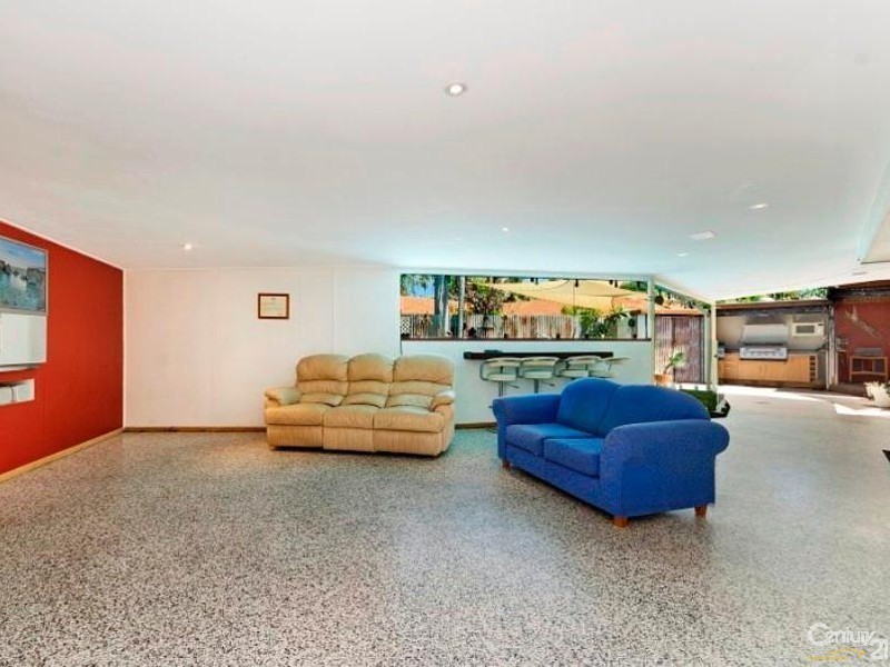 33 JACARANDA CRESCENT, Annandale QLD 4814