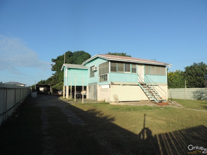 30 WAGNER STREET, Oonoonba QLD 4811