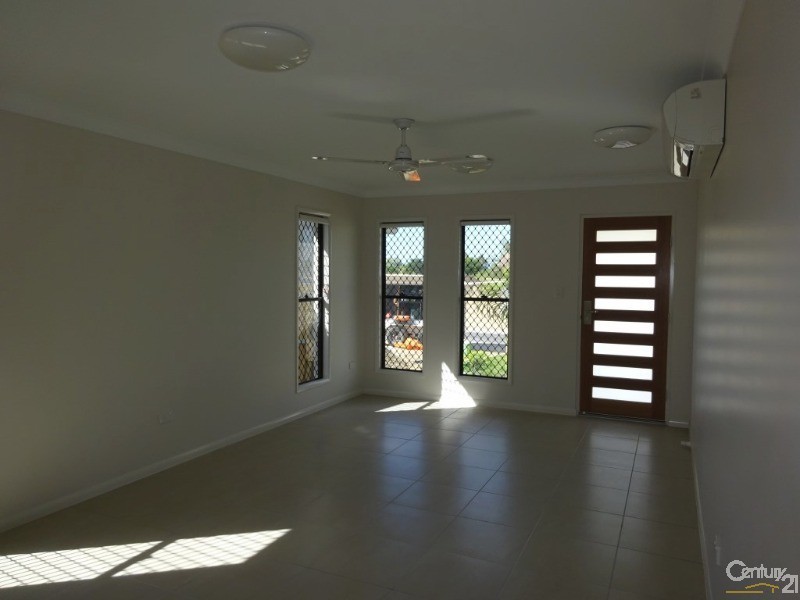 26 CHAMPION DRIVE, Rosslea QLD 4812