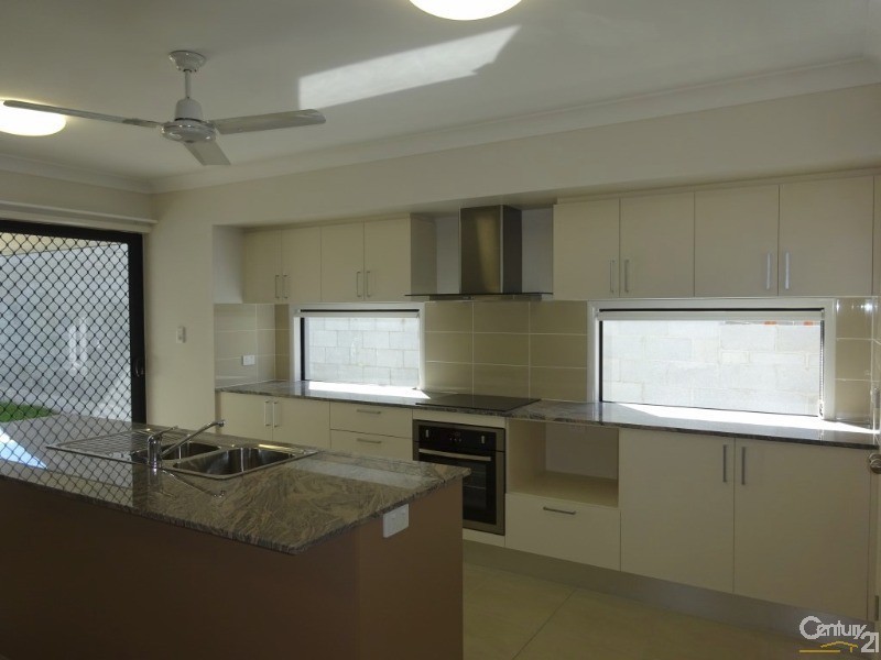 26 CHAMPION DRIVE, Rosslea QLD 4812