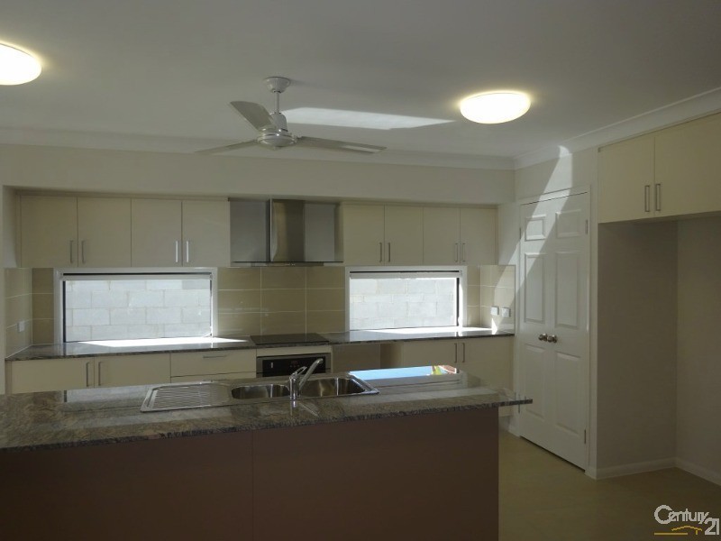 26 CHAMPION DRIVE, Rosslea QLD 4812