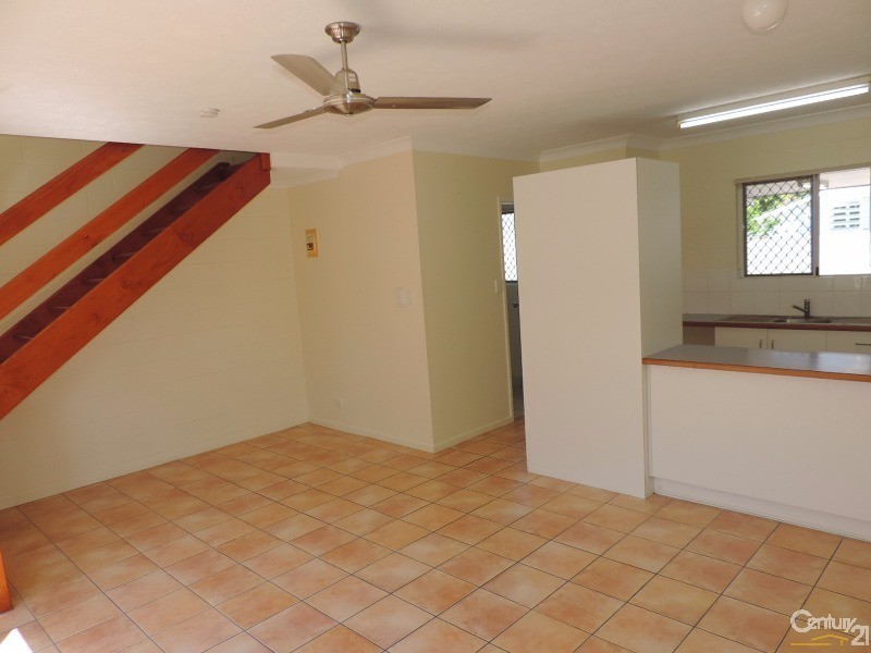 2/67 ROSE STREET, North Ward QLD 4810