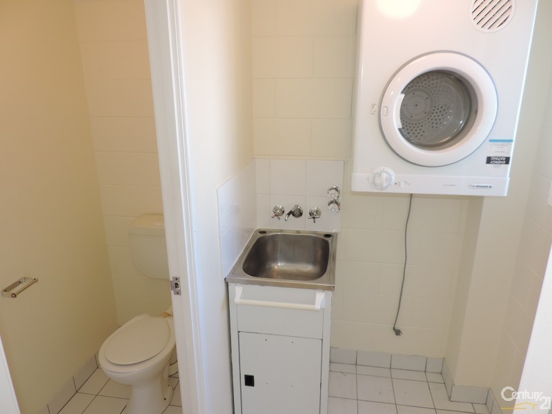 2/67 ROSE STREET, North Ward QLD 4810