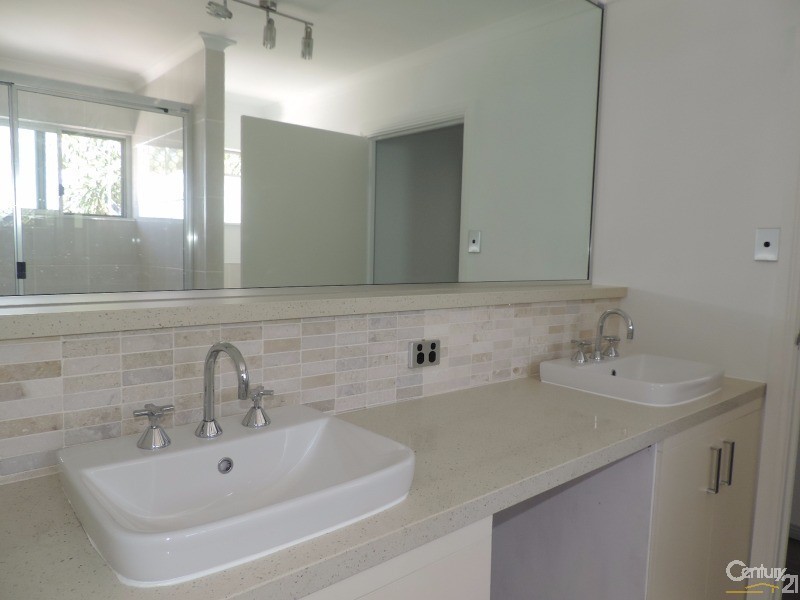 9/105 FRANCIS STREET, West End QLD 4810