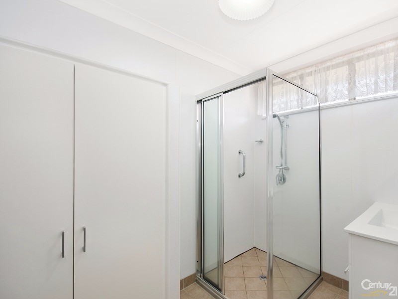 4 BANCROFT STREET, Mount Louisa QLD 4814