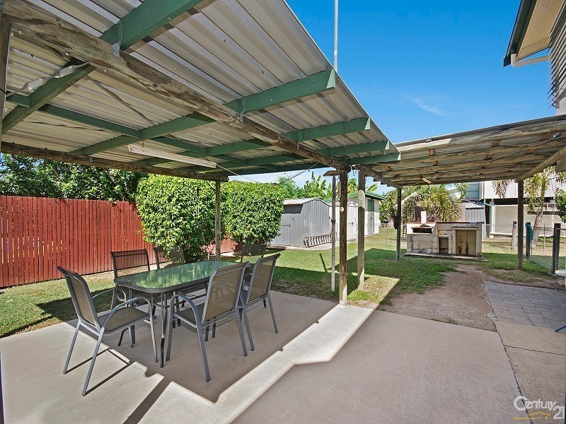 4 BANCROFT STREET, Mount Louisa QLD 4814