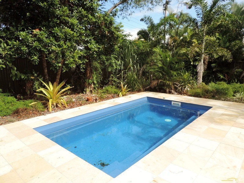 17 DYER STREET, Pallarenda QLD 4810