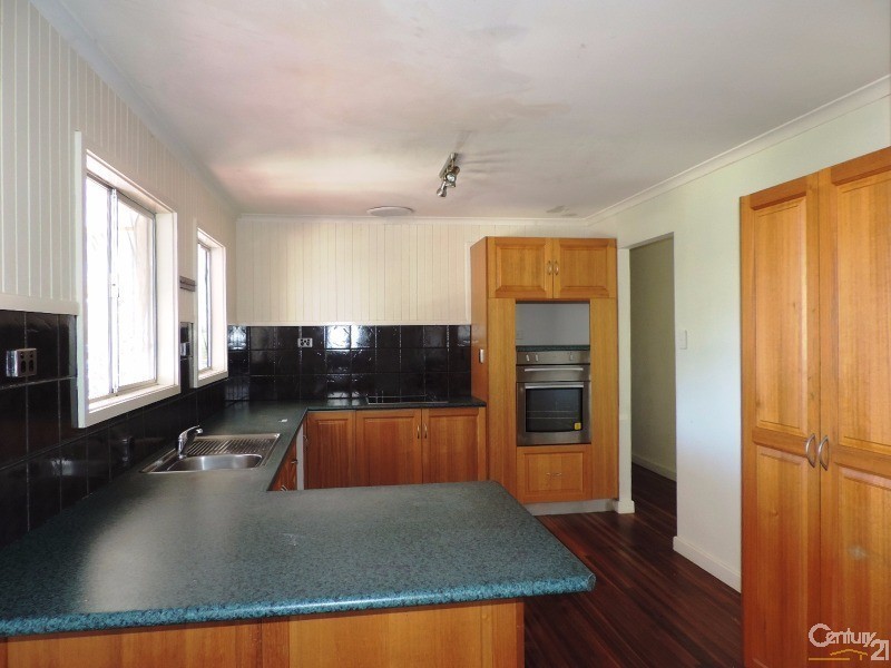 11 CARINA COURT, Mount Louisa QLD 4814