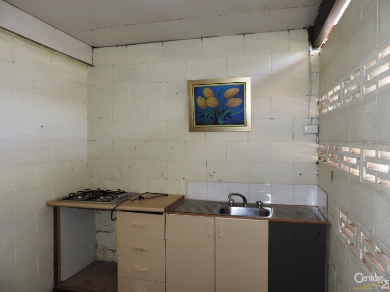 11 CARINA COURT, Mount Louisa QLD 4814