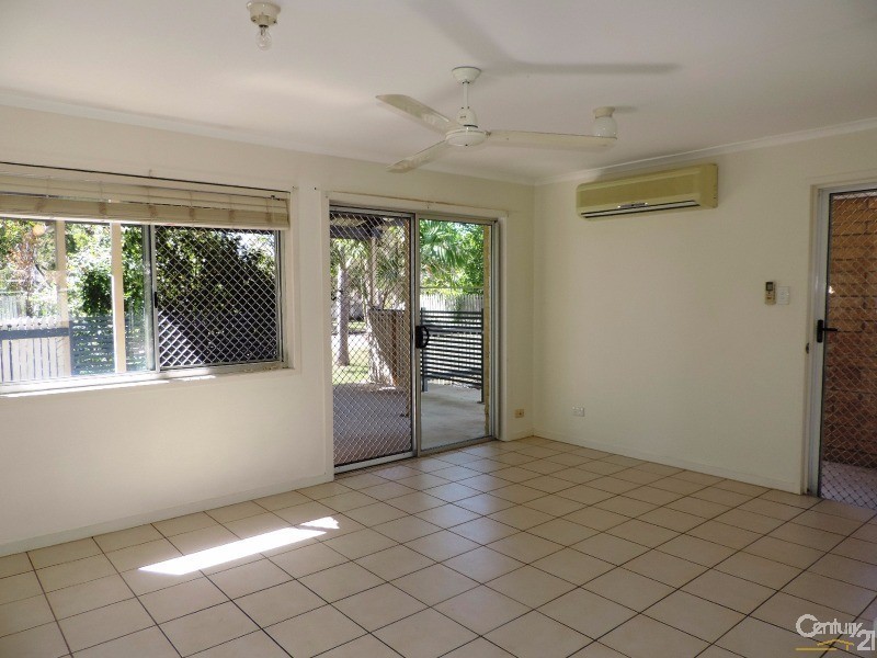 12 SAN VITO CRESCENT, Rasmussen QLD 4815