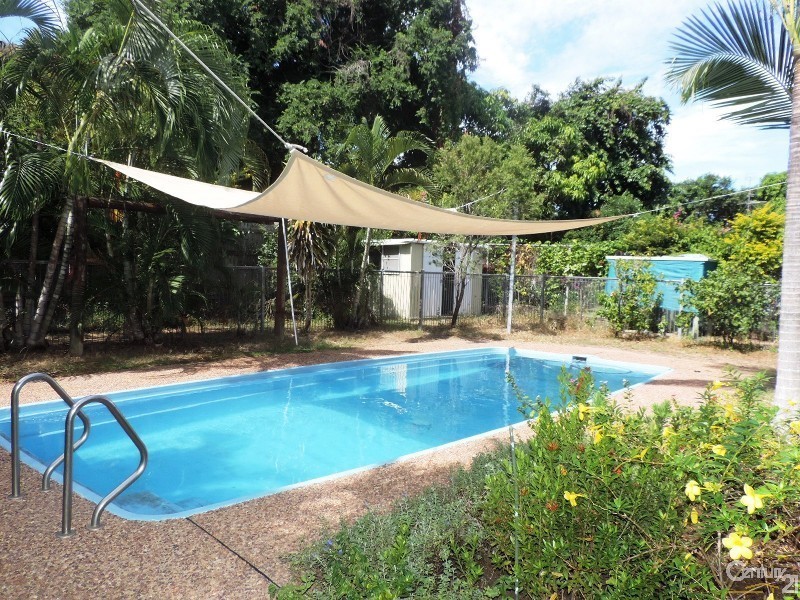 2/12 DYER STREET, Pallarenda QLD 4810