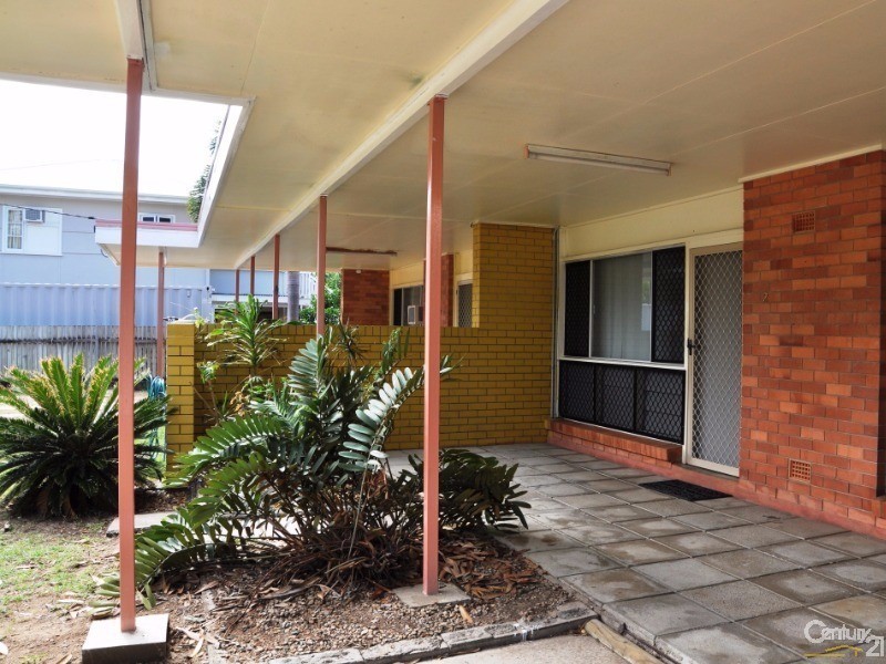 2/12 DYER STREET, Pallarenda QLD 4810