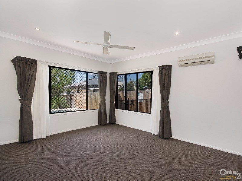 1 CORMORANT STREET, Douglas QLD 4814