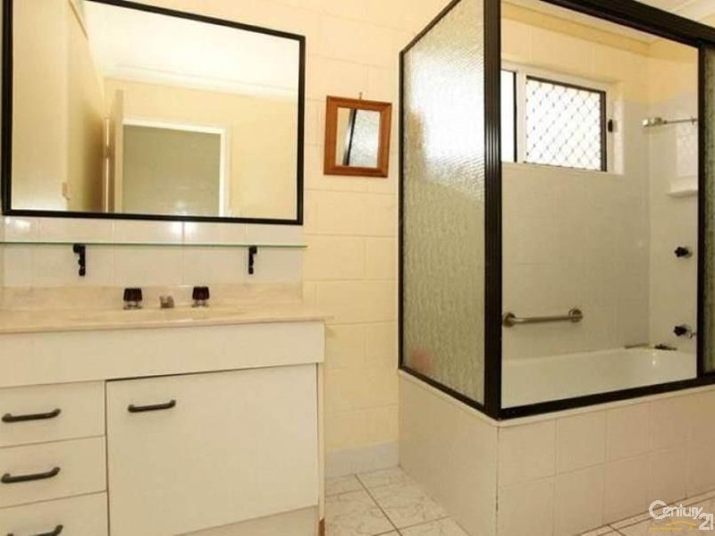 103 MILES AVENUE, Kelso QLD 4815