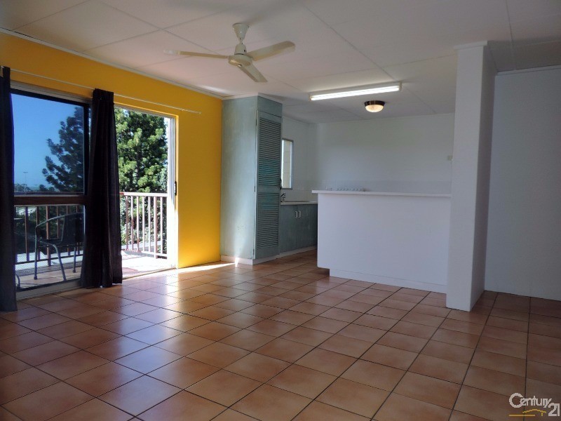 11/1 BURKE STREET, North Ward QLD 4810