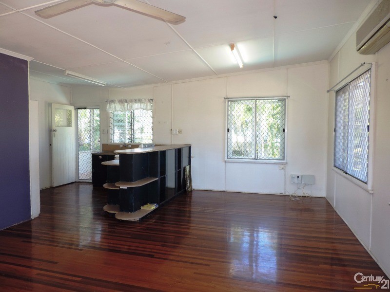 50 HOOPER STREET, Belgian Gardens QLD 4810