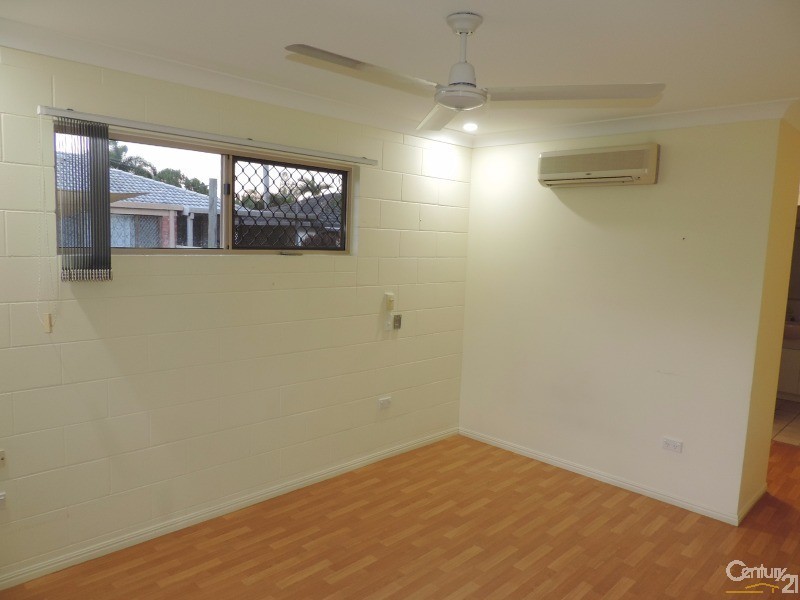 4 YARAI COURT, Mount Louisa QLD 4814