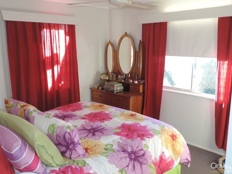 364 CHARLES STREET, Kirwan QLD 4817