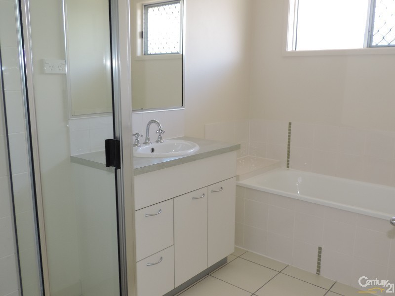 10 GILLINGHAM COURT, Kirwan QLD 4817