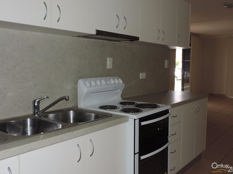 1/23 SALLOWS STREET, Pallarenda QLD 4810