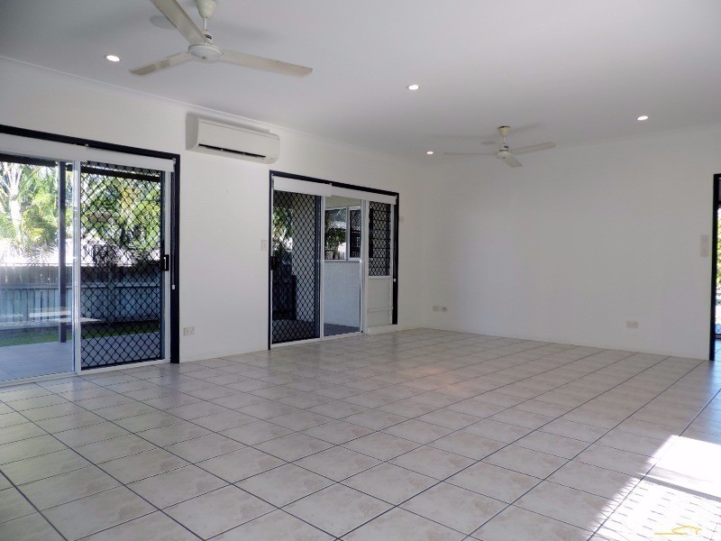 42 EUREKA CRESCENT, Kirwan QLD 4817