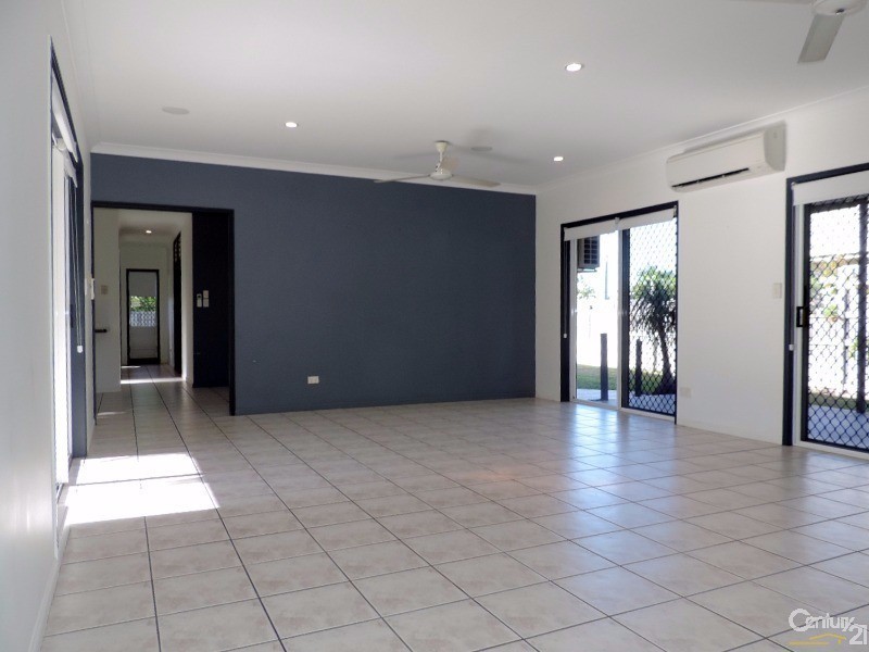 42 EUREKA CRESCENT, Kirwan QLD 4817