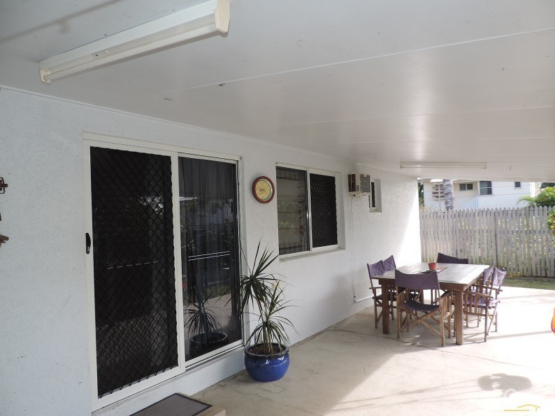 8 GROSVENOR STREET, Currajong QLD 4812