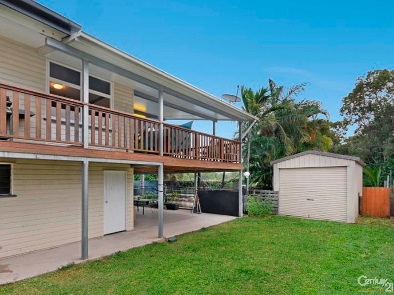 17 WACKETT STREET, Pallarenda QLD 4810