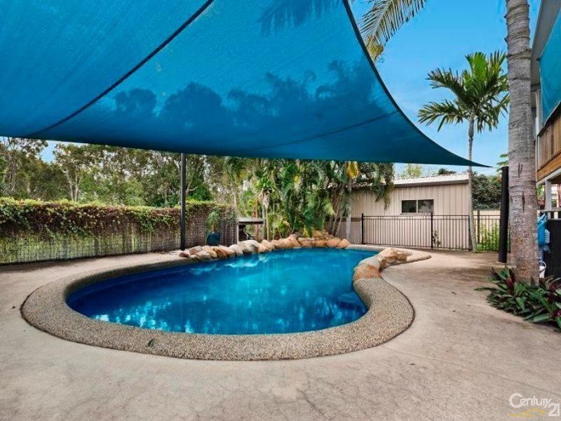 17 WACKETT STREET, Pallarenda QLD 4810