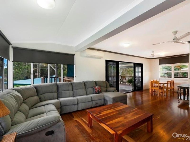 17 WACKETT STREET, Pallarenda QLD 4810